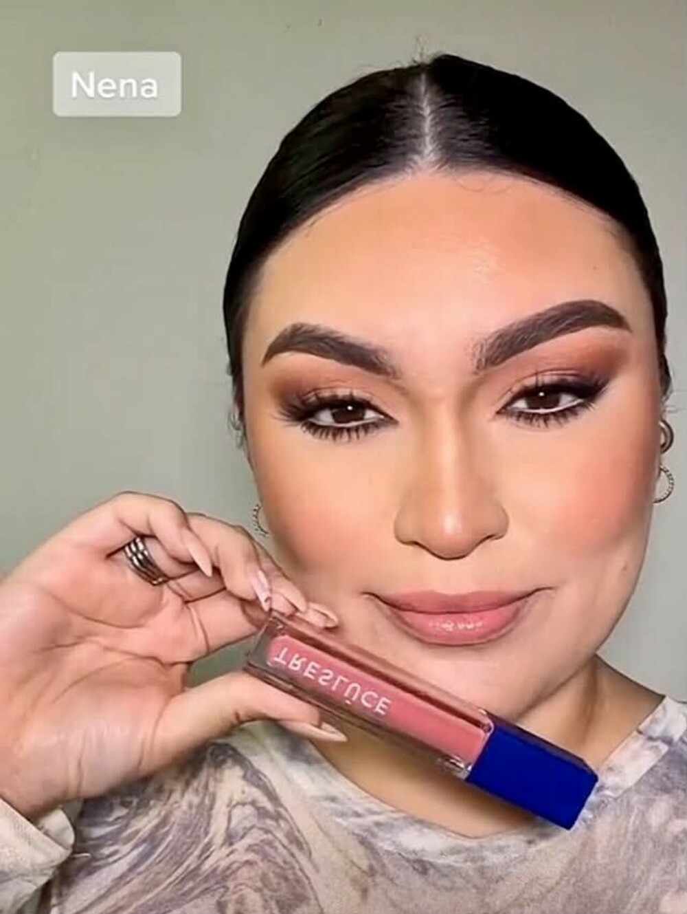Tresluce NENA Lips B Like...Plumping Lip Gloss (Vivid Coral) 5.3 ml *BNIB